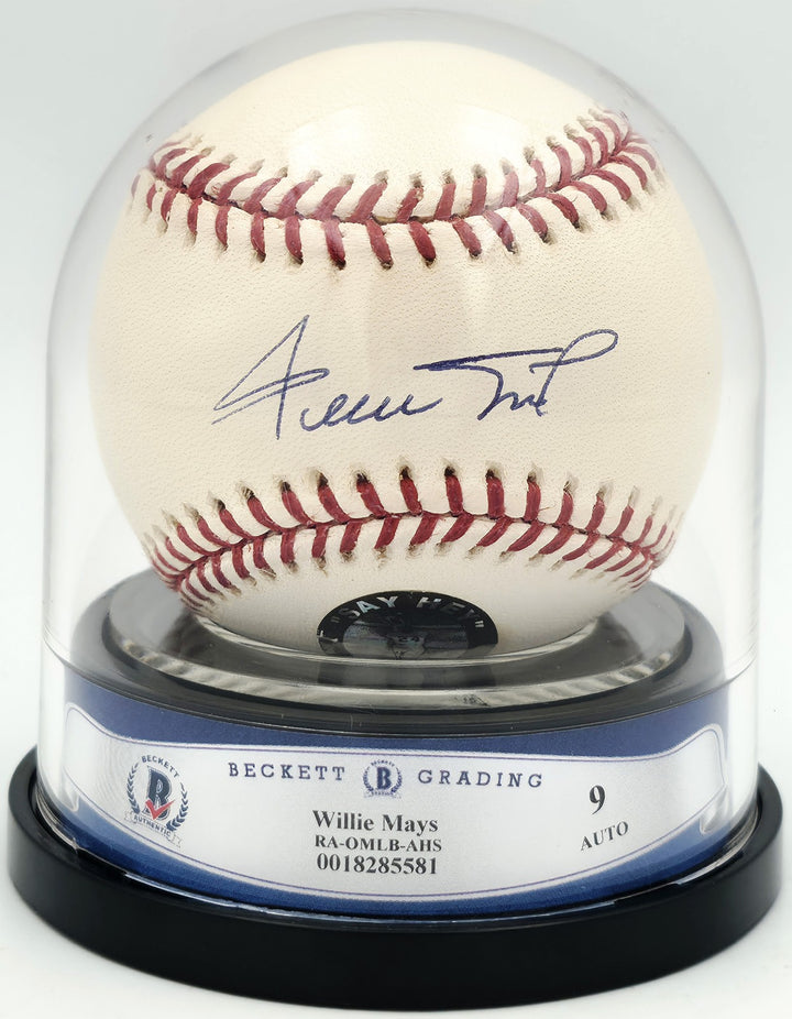 Willie Mays Signed MLB Baseball Giants Auto Mint 9 PSA/DNA & Beckett #18285581