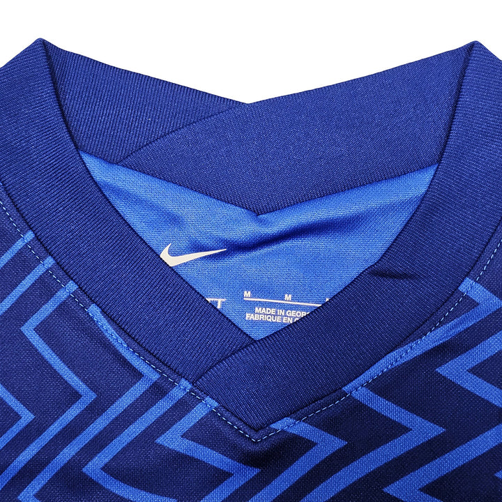 Chelsea F.C. Mason Mount Signed Blue Nike Jersey Size M in Gold Beckett