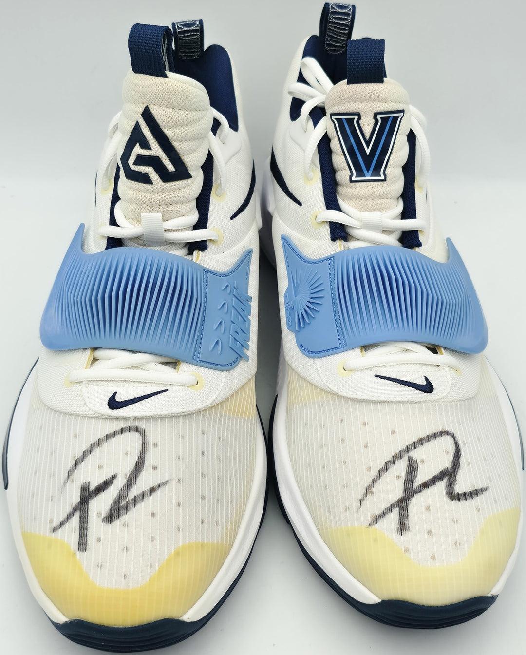 Giannis Auto Signed 2021 (PE) Promo Nike Zoom Freak 3 Game Shoes Size 17 Beckett