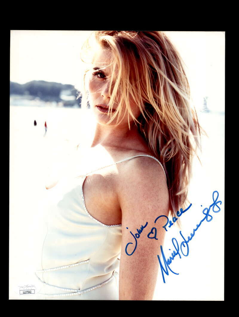 Mariel Hemingway JSA Coa Signed 8x10 Photo Autograph