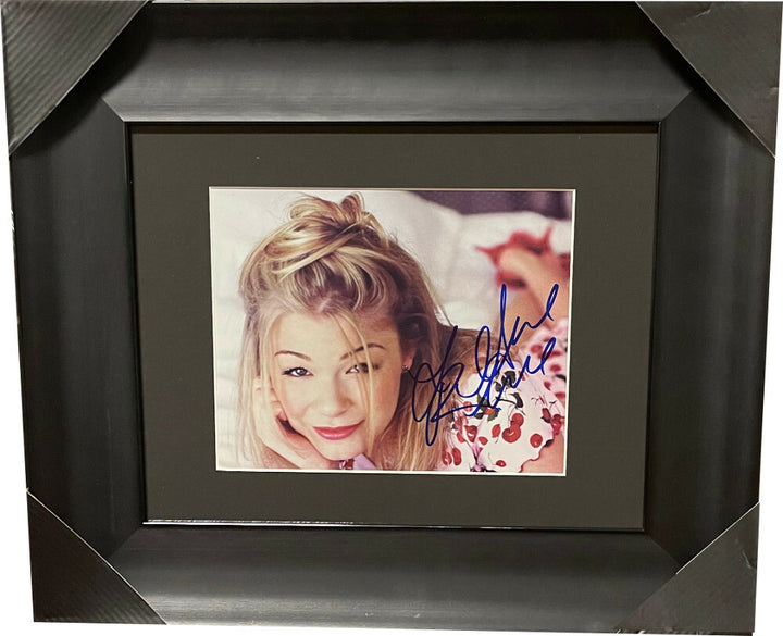 LeAnn Rimes signed 8x10 Photo - Premium Custom Framing (16x19) (Country/Grammys)
