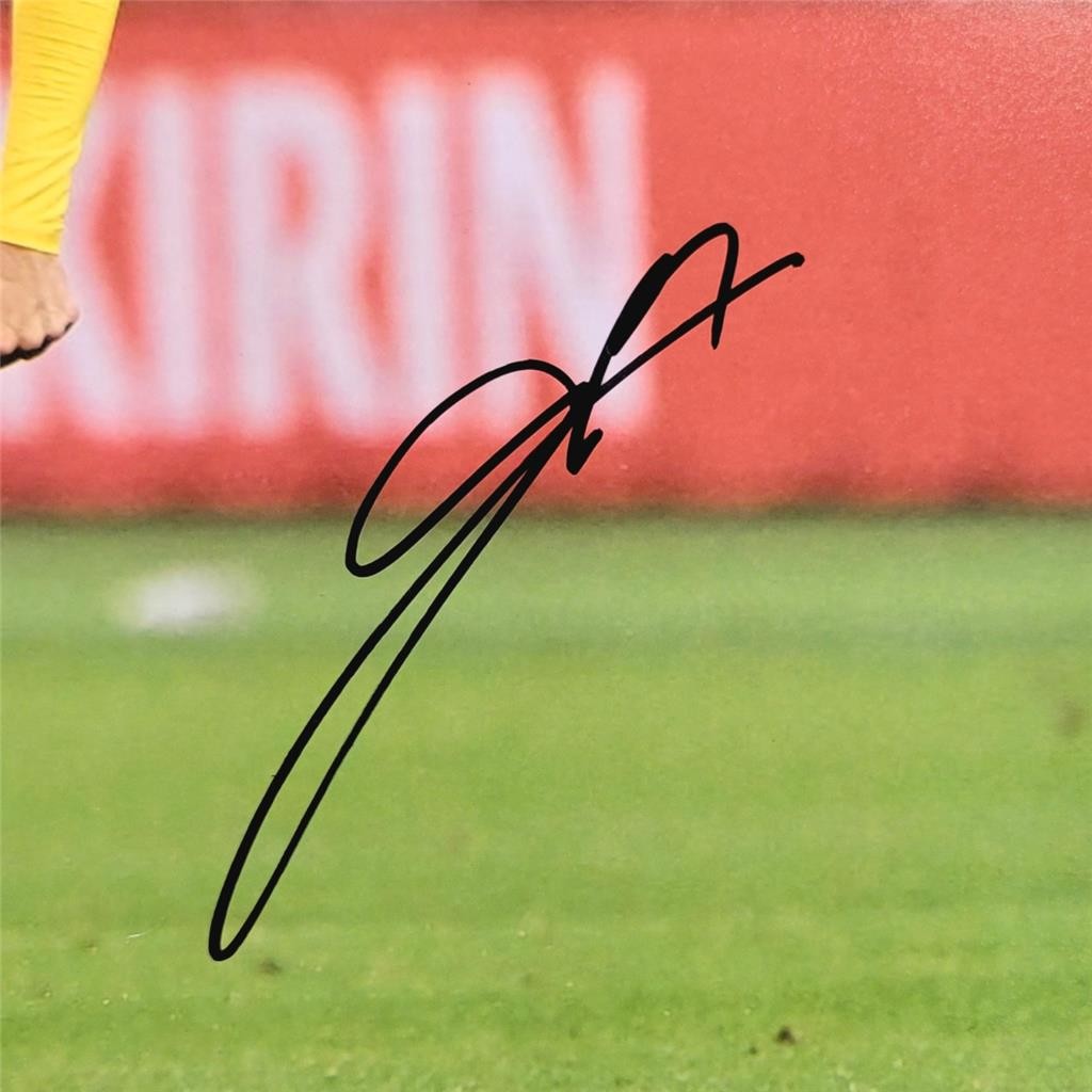 Gabriel Martinelli signed Brazil Arsenal 11x14 photo autograph ~ Beckett BAS
