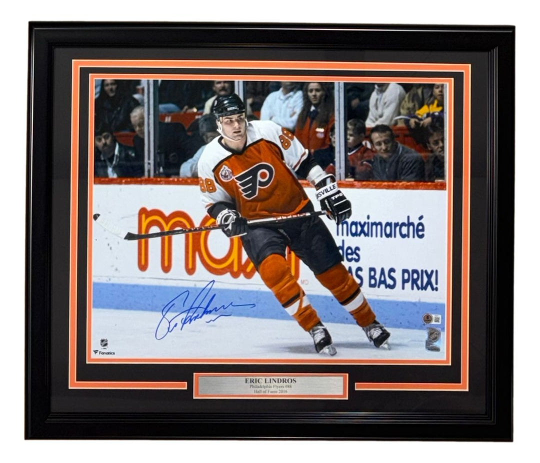 Eric Lindros Signed Framed 16x20 Philadelphia Flyers Photo BAS