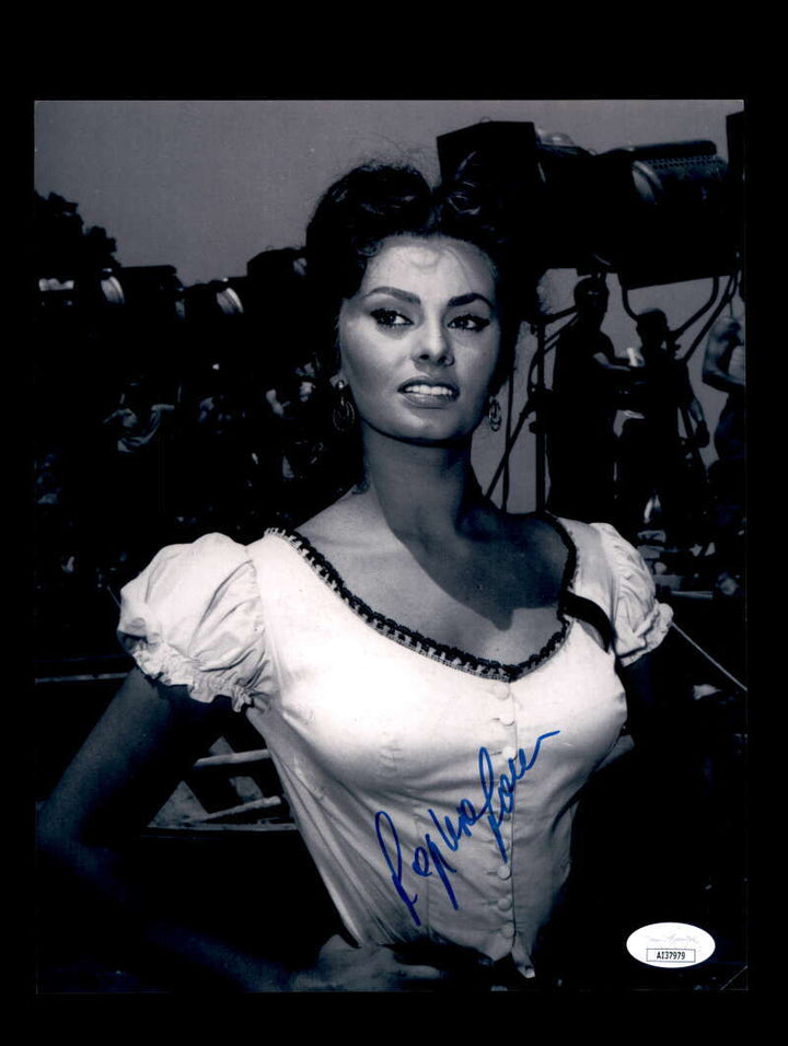 Sophia Loren JSA Cert Signed 8x10 Photo Autograph 1