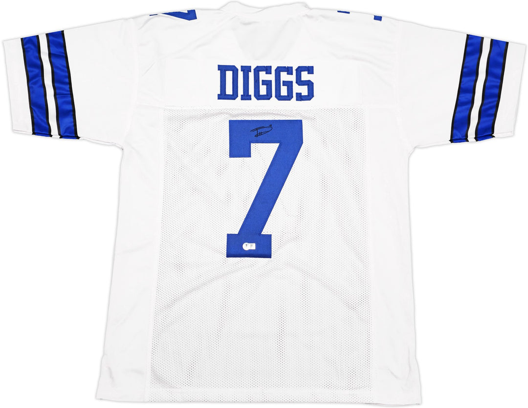 Dallas Cowboys Trevon Diggs Autographed Signed White Jersey Beckett