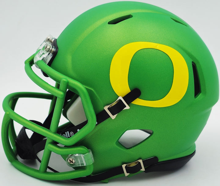 Dillon Gabriel Signed Oregon Ducks Apple Green Speed Mini Helmet Beckett Wit