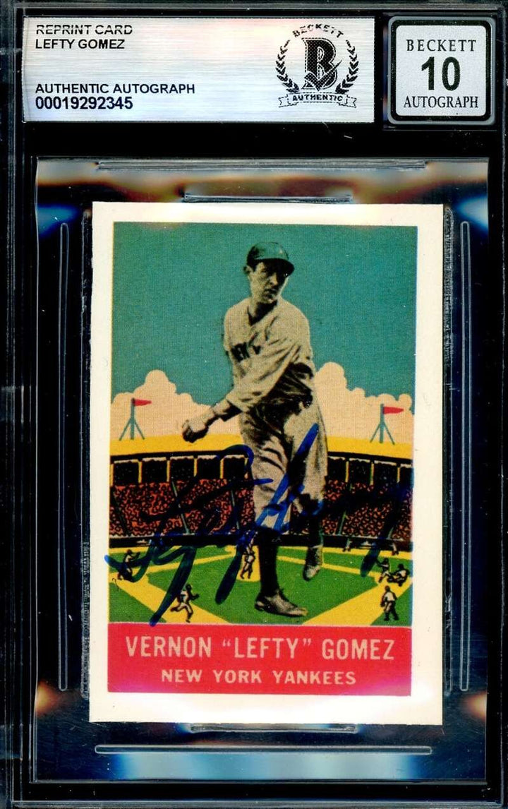 Lefty Gomez Gem Mint 10 Beckett BAS Signed 1933 DeLong Reprint Card Autograph