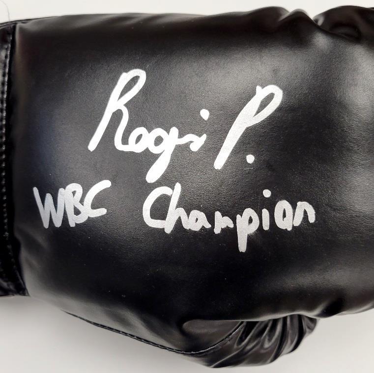 Regis Prograis signed "WBC Champion" Boxing Glove autograph (A) ~ Beckett BAS