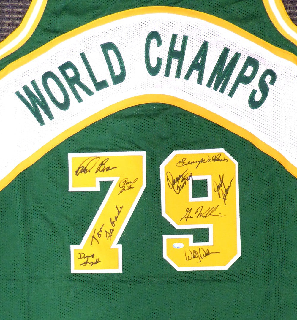 1978-79 NBA Champs Sonics Auto Green Jersey 9 Sigs Fred Brown, Lenny Wilkens MCS