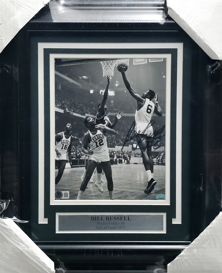 Bill Russell Signed Framed 8x10 Photo Boston Celtics Beckett #AE16570