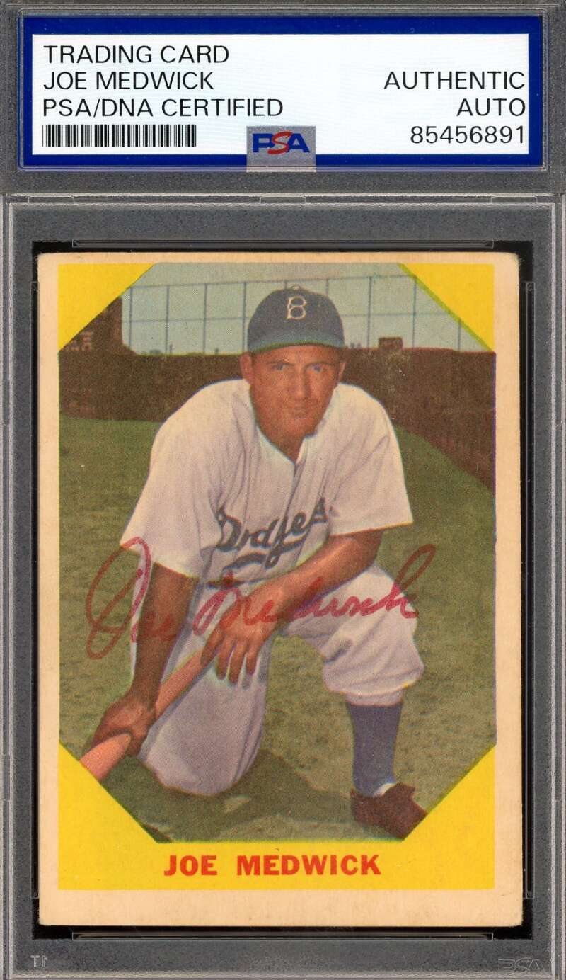 Joe Medwick PSA DNA Signed 1960 Fleer Autograph