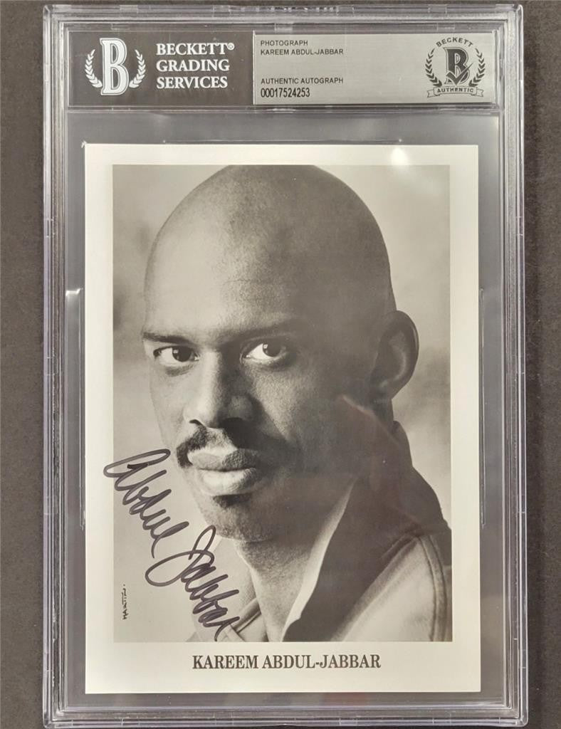 Kareem Abdul-Jabbar signed Lakers 5x7 Promo Photo Card autograph ~ Beckett BAS