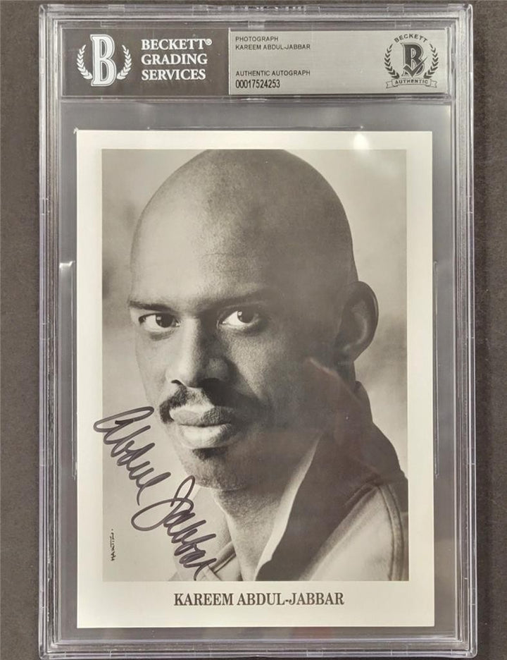 Kareem Abdul-Jabbar signed Lakers 5x7 Promo Photo Card autograph ~ Beckett BAS