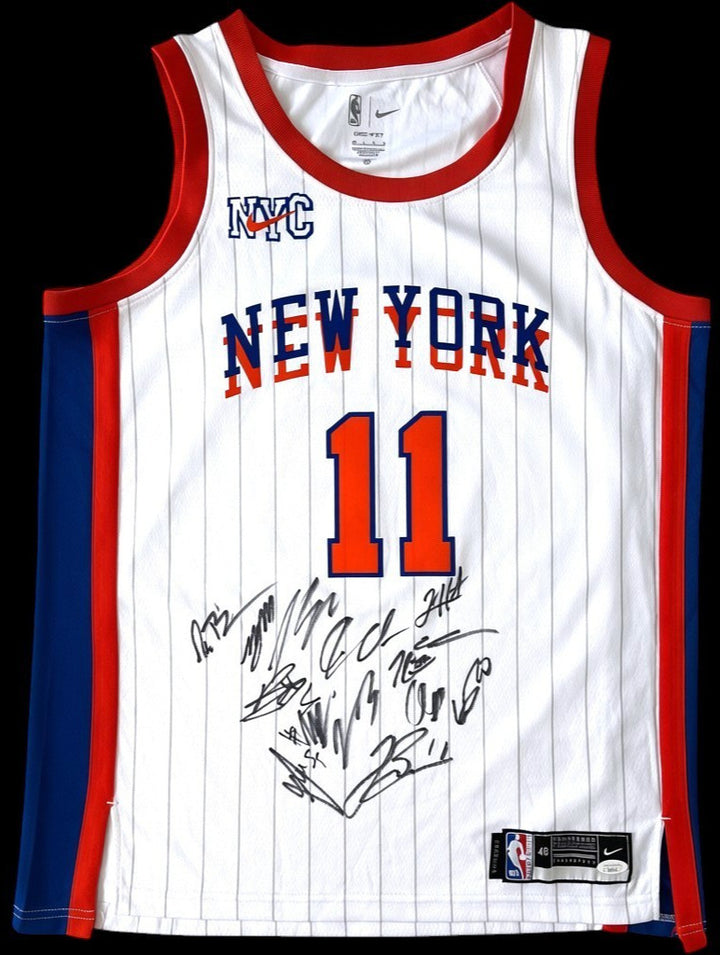 2026 NEW YORK KNICKS TEAM SIGNED NIKE BASKETBALL JERSEY JALEN BRUNSON HART + JSA
