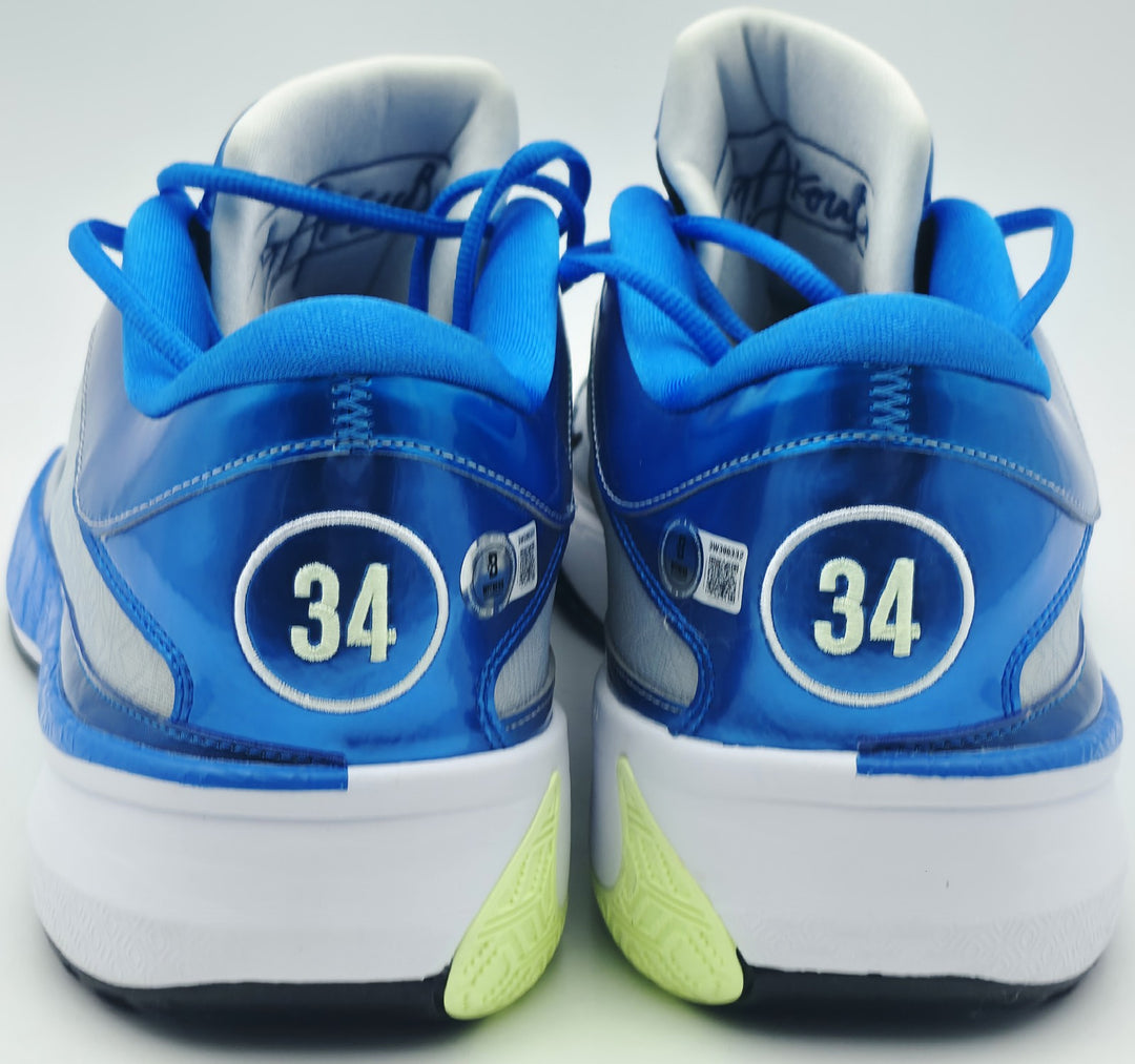 Giannis Antetokounmpo Auto Signed Nike Zoom Freak 5 Shoes Bucks Size 17 Beckett