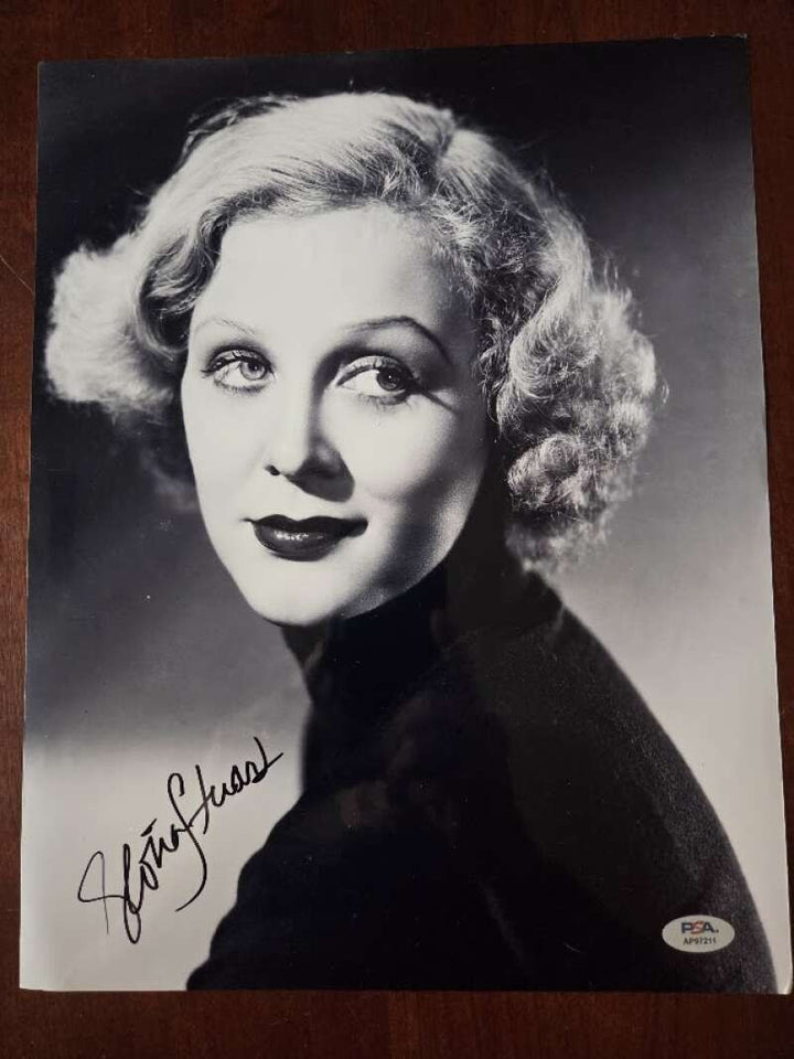 Gloria Stuart PSA DNA Coa Signed 11x14 Photo Autograph