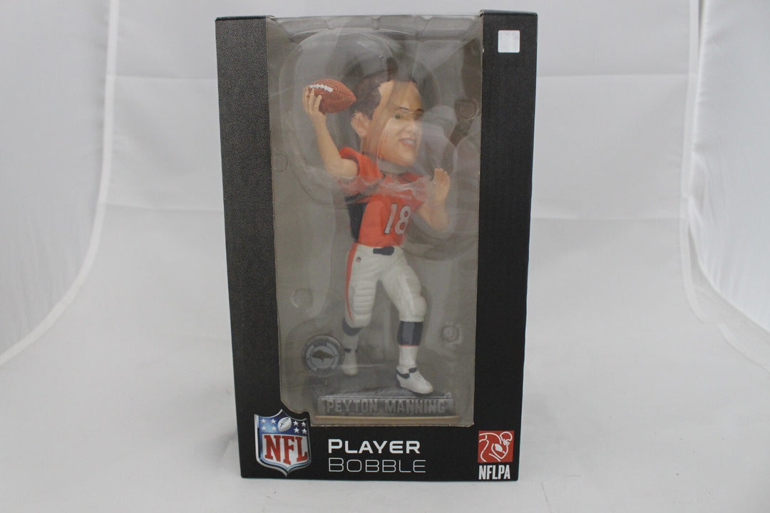 Payton Manning Denver Broncos Orange Jersey Throwing Bobblehead 49169