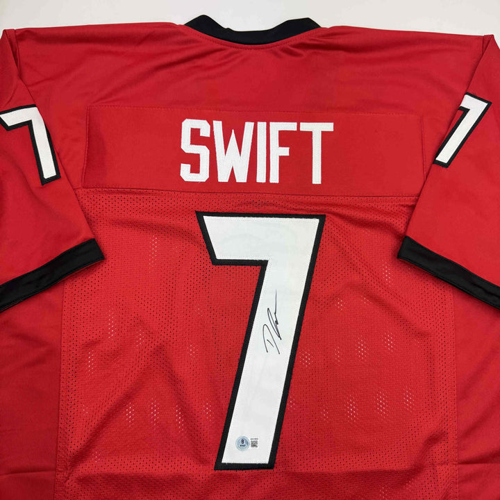 Autographed/Signed D'ANDRE SWIFT Georgia Red College Football Jersey JSA COA