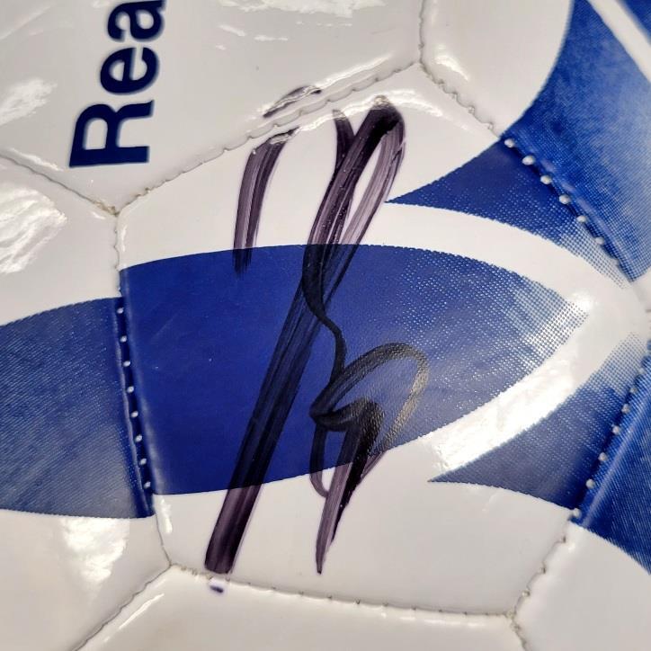 Karim Benzema signed Real Madrid Soccer Ball autograph (A) ~ Beckett BAS Holo
