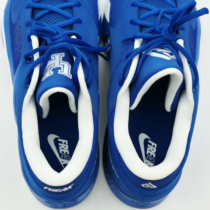 Giannis Auto Signed 2022 (PE) Promo Nike Zoom Freak 4 Game Shoes Size 16 Beckett