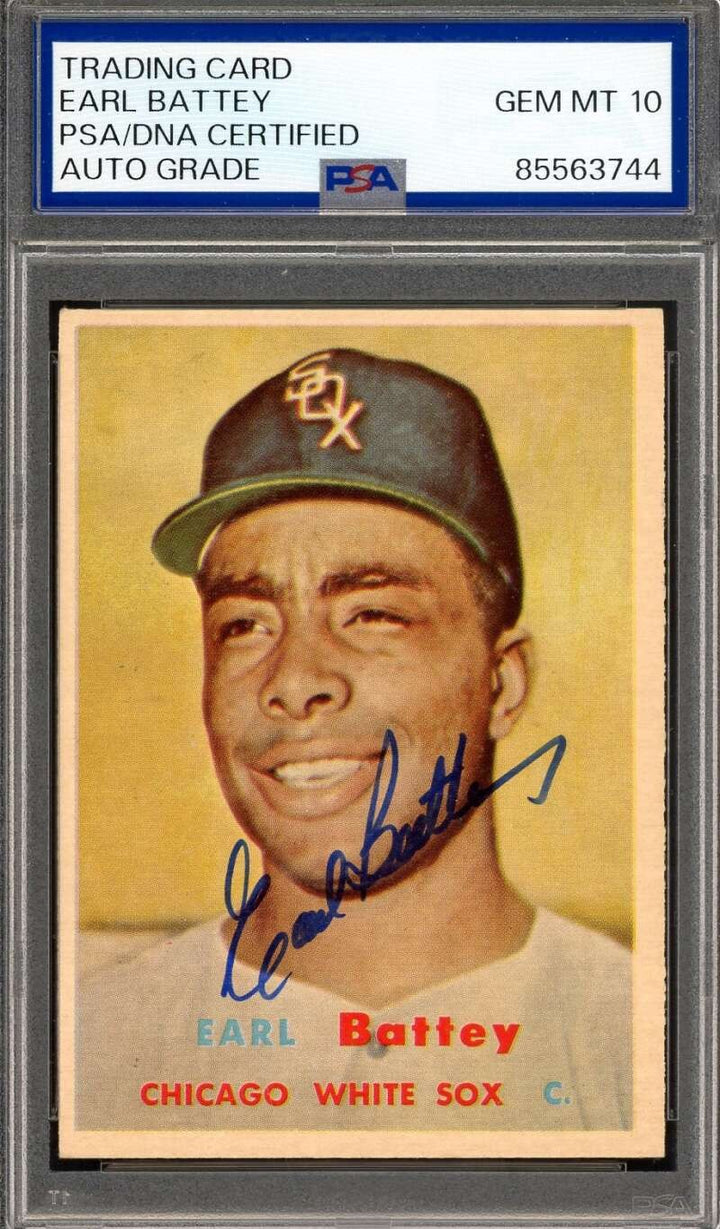Earl Battey Gem Mint 10 PSA DNA Signed 1957 Topps Rookie Autograph