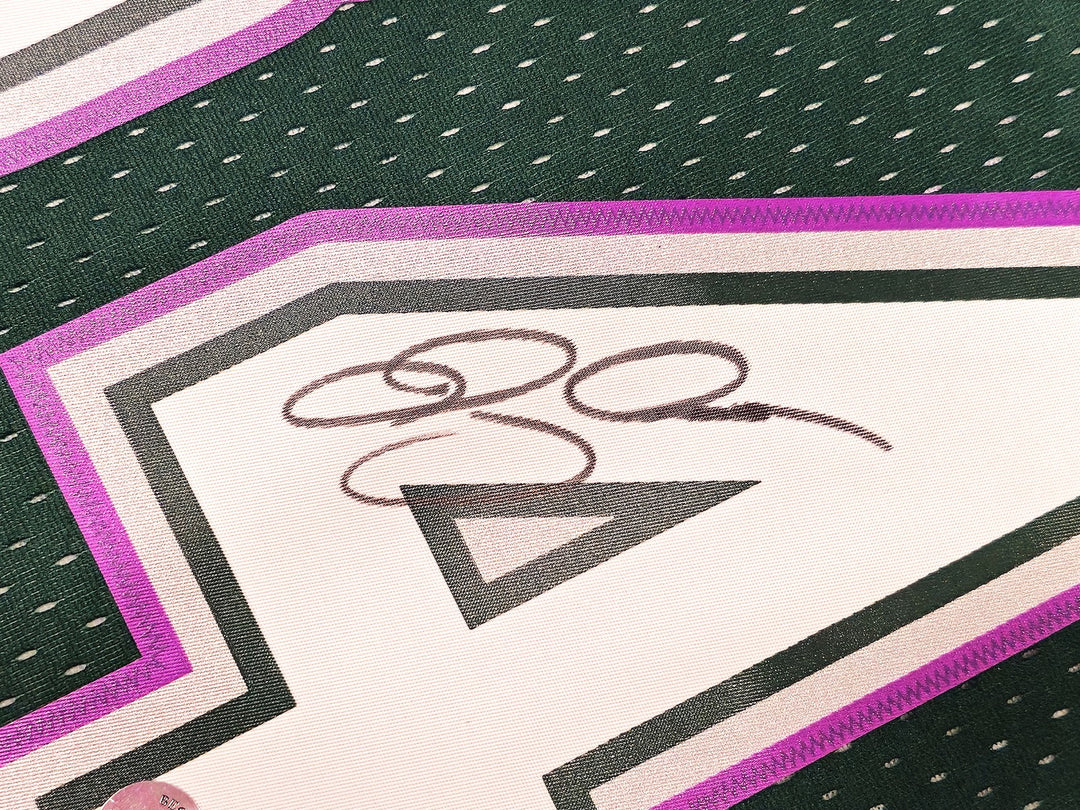 Bucks Ray Allen Auto Green Auth Mitchell Ness 96-97 Swingman Jersey L BAS