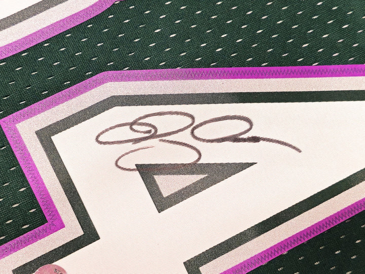 Bucks Ray Allen Auto Green Auth Mitchell Ness 96-97 Swingman Jersey L BAS