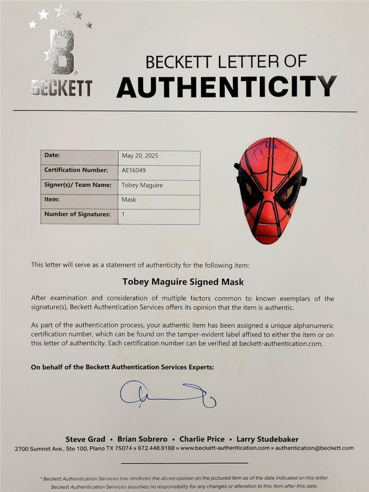 Tobey Maguire signed Spider-Man Glow FX Mask autograph ~ Beckett BAS