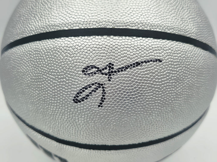 Allen Iverson Auto Platinum Edition Composite Leather Basketball 76ers Beckett