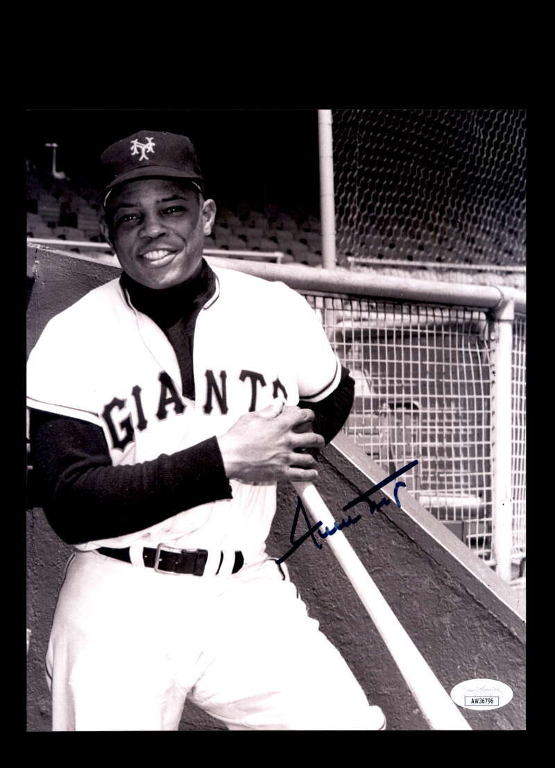Willie Mays JSA Cert Signed  8x10 Photo Autographed Giants