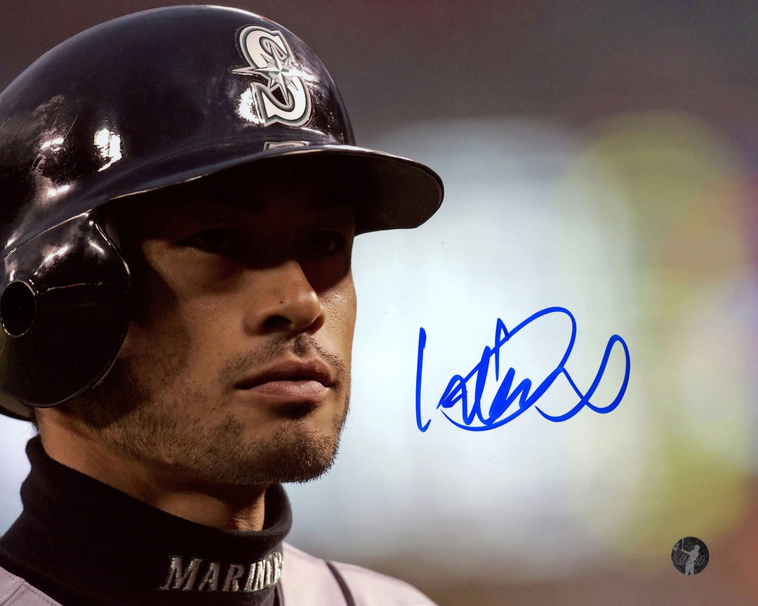 Ichiro Suzuki Autographed Signed 8x10 Photo Seattle Mariners IS Holo
