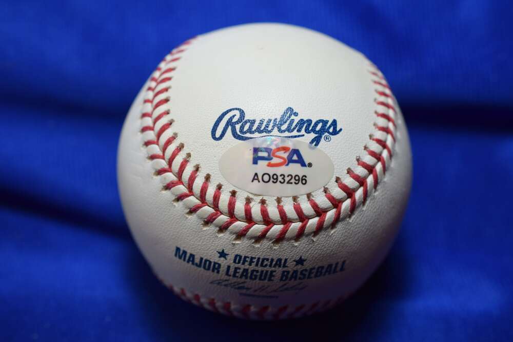 Andre Dawson PSA DNA Autograph Major League Signed Baseball