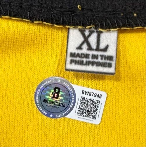 William Shatner Signed Star Trek Captain Kirk Costume Shirt 2 BAS