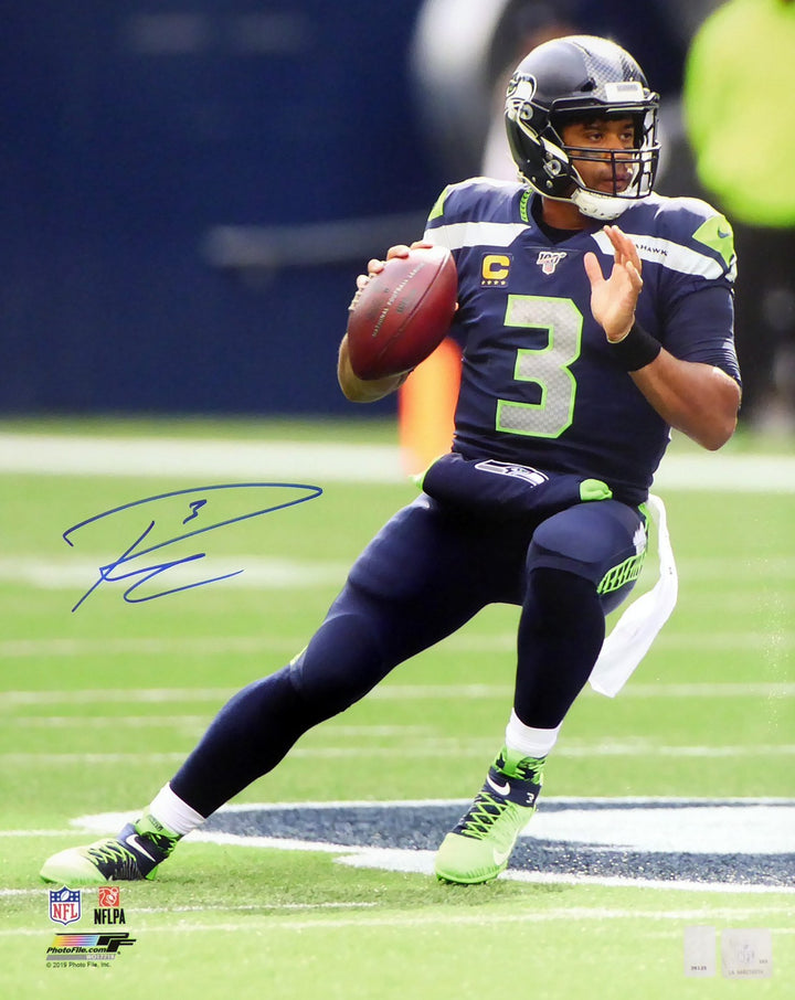 Russell Wilson Signed 16x20 Photo Seattle Seahawks RW Holo
