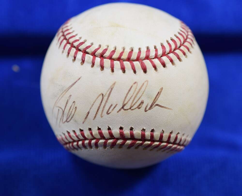 Bill Madlock Beckett BAS Autograph National League ONL Signed Baseball