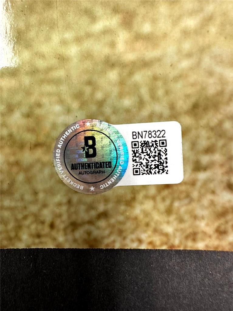 Maury Wills signed #30 Los Angeles Dodgers 8x10 Photo autograph (B)~ Beckett BAS