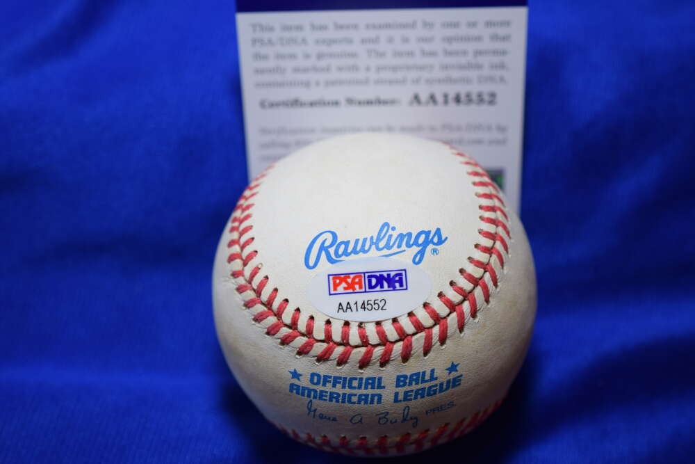 Yogi Berra PSA DNA Coa Signed American League OAL Autograph Baseball