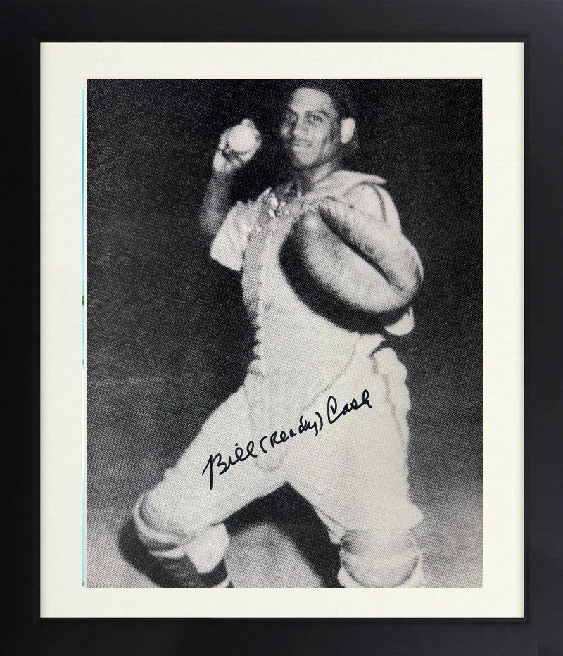 Bill (Ready) Cash signed Philadelphia Stars B&W 8x10 Photo imperfect Framed -COA