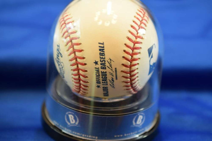 Miguel Cabrera MT 9 Beckett BAS COA Autograph OML Major League Signed Baseball