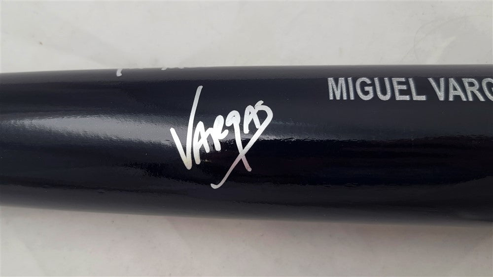 Miguel Vargas Signed Black Rawlings Bat Dodgers "1st MLB Hit 8/3/22" Beckett Wit