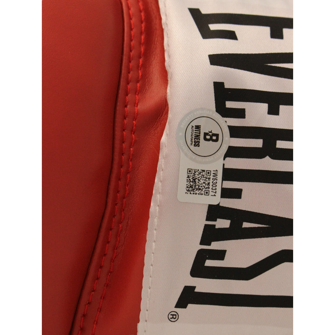 Tommy Hearns Autographed/Signed Red Left Boxing Glove Beckett 44772