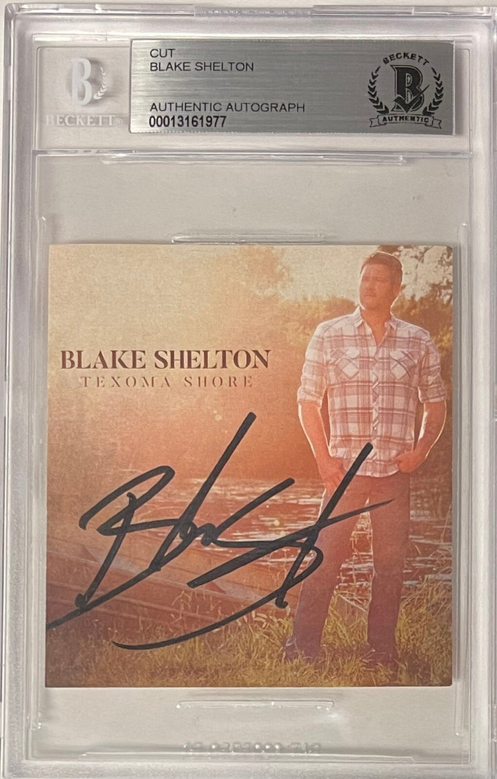 Blake Shelton signed 2017 Texoma Shore 2x3 Mini Album Cover Promo Cut Sig- BAS