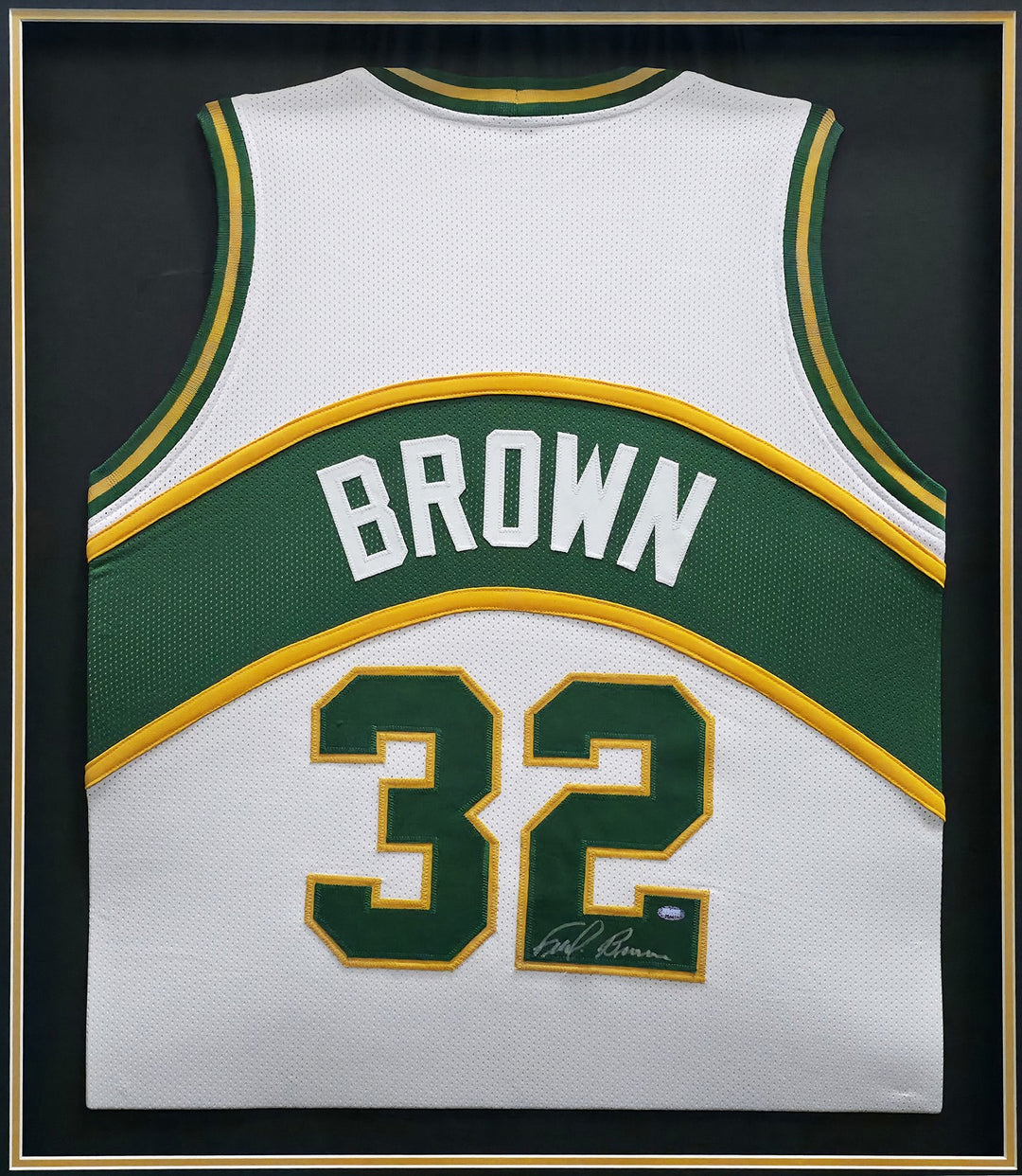 Seattle Supersonics Downtown Fred Brown Signed Framed White Jersey MCS Holo