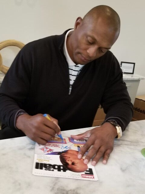 Eddie George signed Tennessee Oilers 8x10.5 Athlon Sports Pro Football Cover-BAS