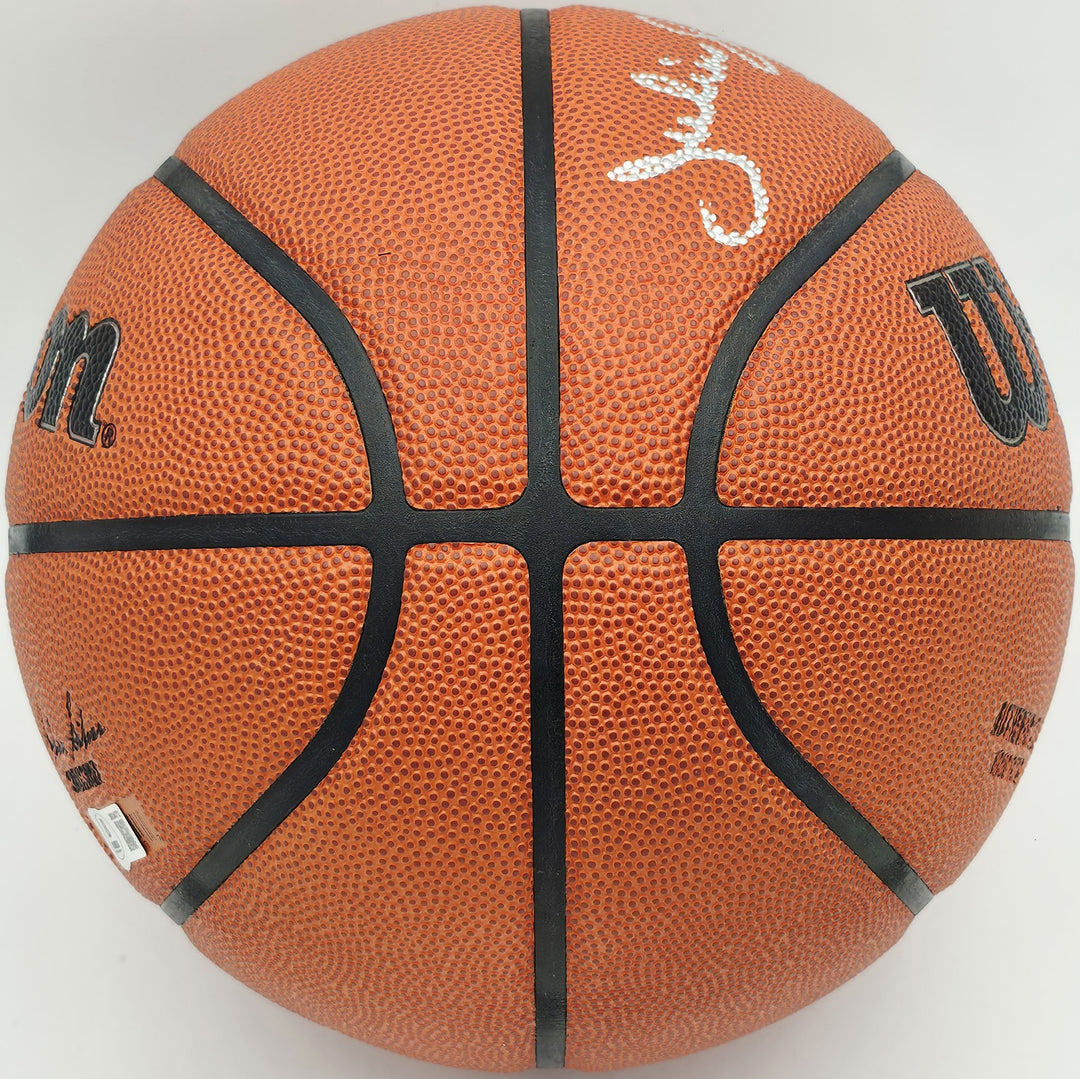 Julius "Dr. J" Erving Auto Authentic Series Indoor Outdoor Basketball 76ers BAS