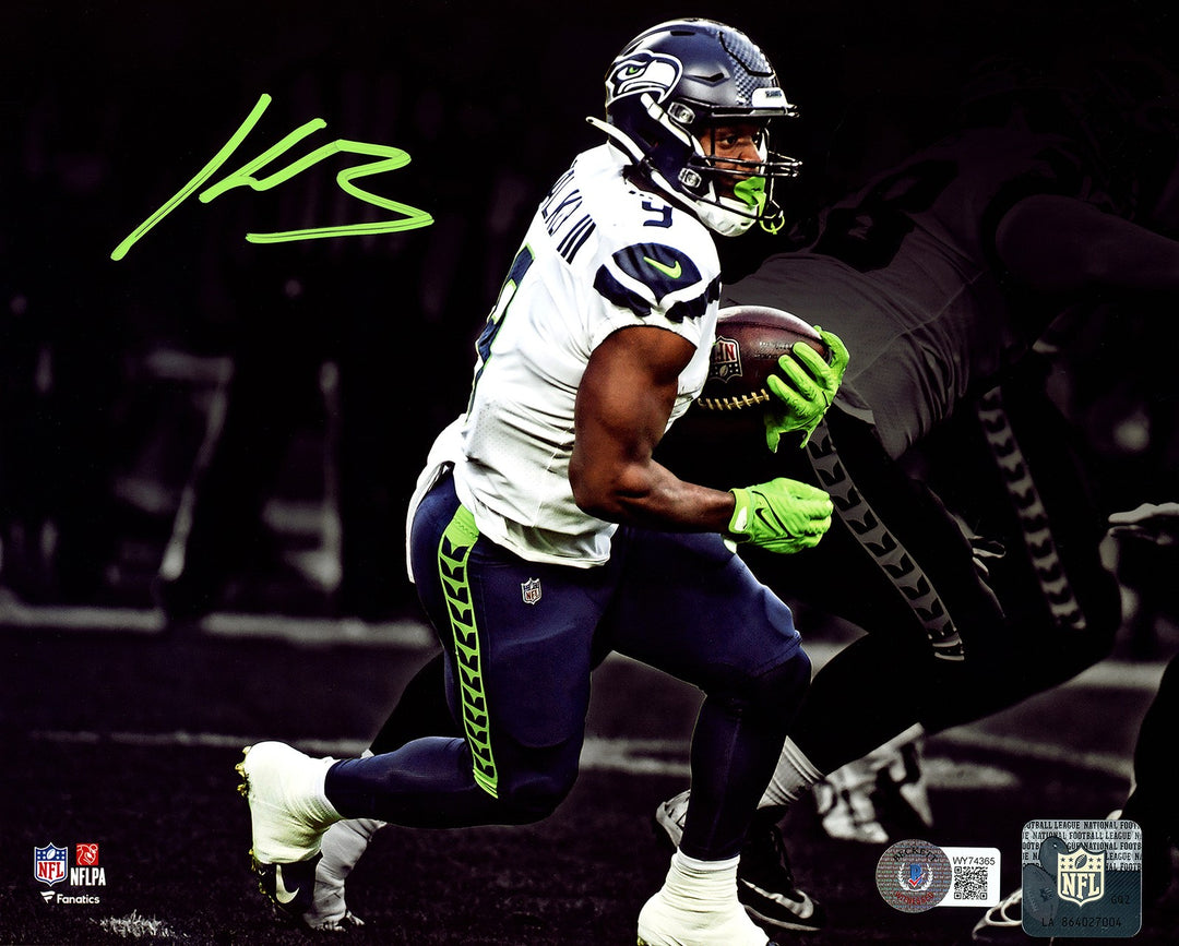 Kenneth Walker III Signed 8x10 Photo Seattle Seahawks Spotlight Beckett Wit