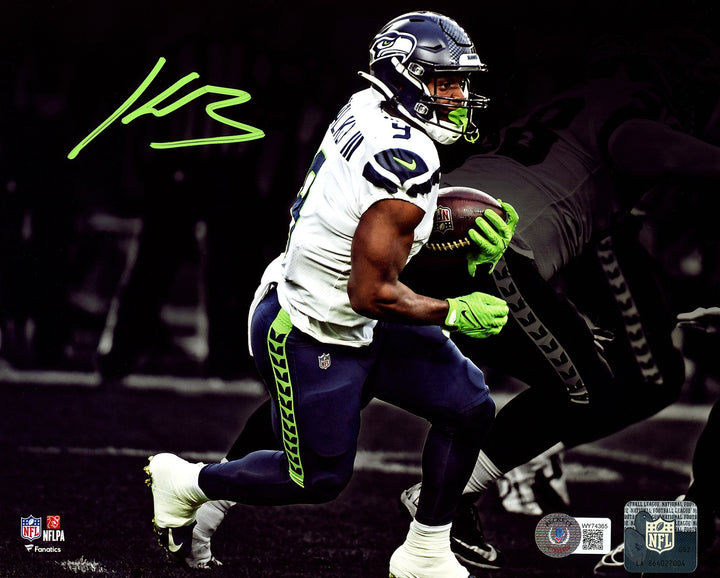 Kenneth Walker III Signed 8x10 Photo Seattle Seahawks Spotlight Beckett Wit