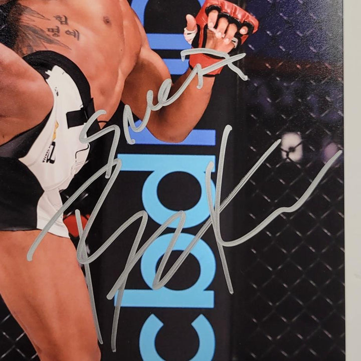 "Smooth" Benson Henderson signed 8x10 Photo Bellator MMA autograph ~ Beckett BAS