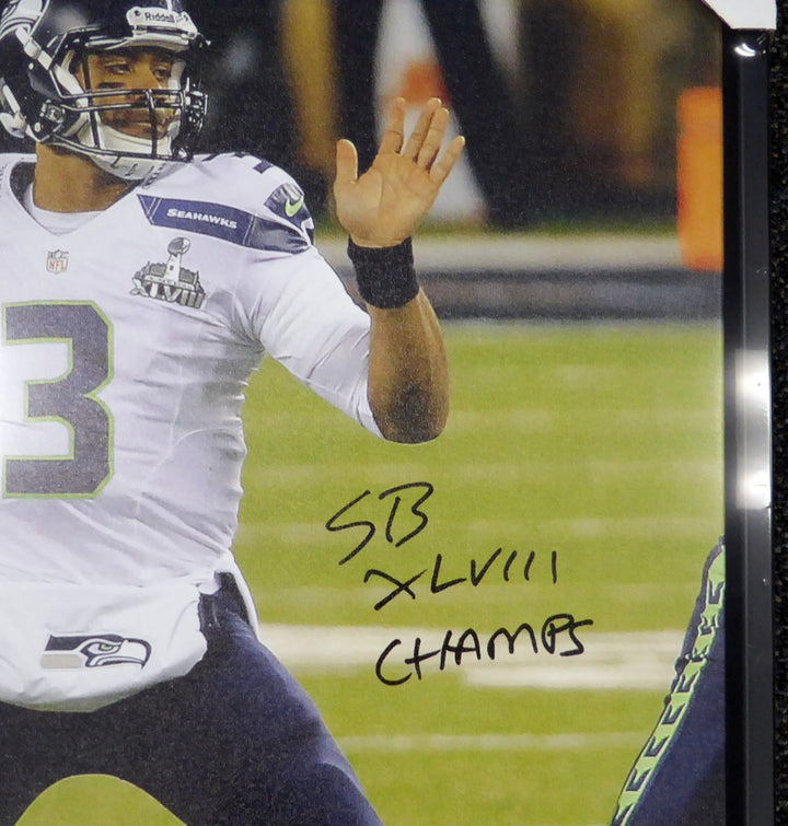 Russell Wilson Signed 24x30 Canvas Photo Seahawks "SB XLVIII Champs" SB RW Holo