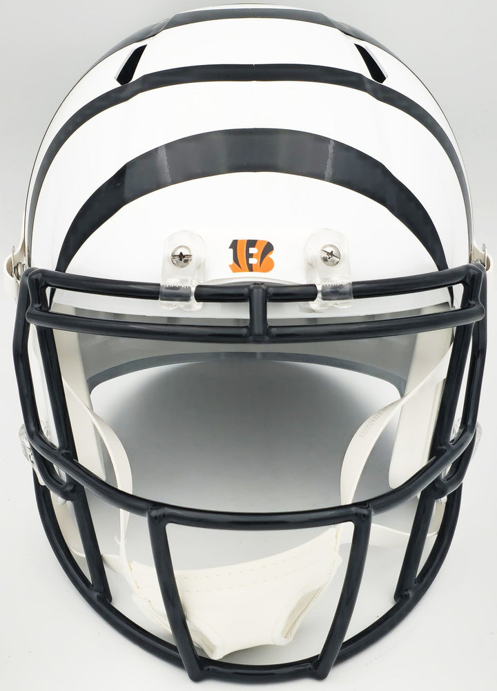 Ja'Marr Chase Auto Bengals White 2022 Alternate FS Replica Helmet Beckett